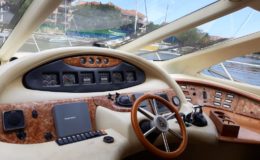 55′ Azimut With Flybridge Luxury Yacht 2
