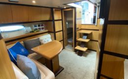boat luxury room